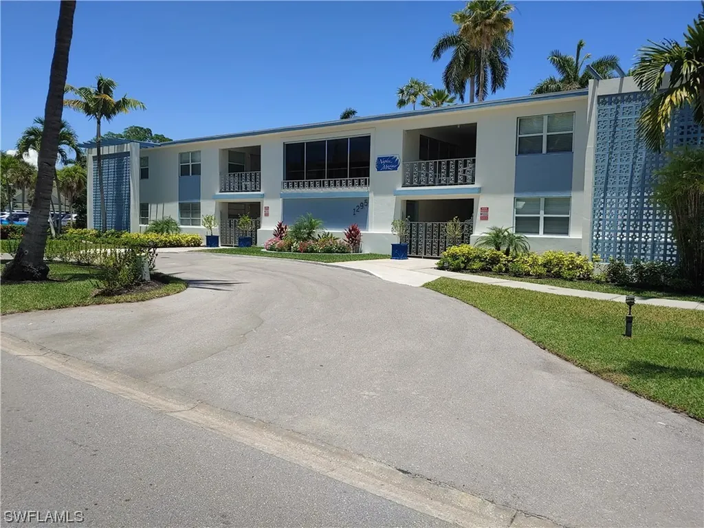 1295 Gulf Shore Boulevard S Naples FL 34102