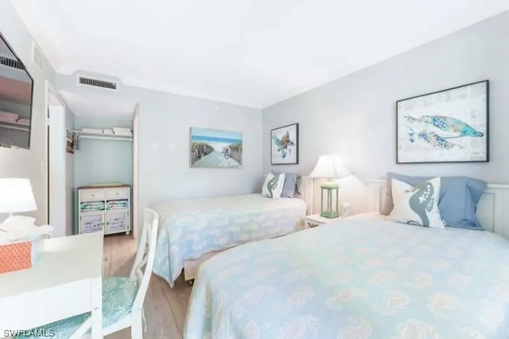 1295 Gulf Shore Boulevard S Naples FL 34102