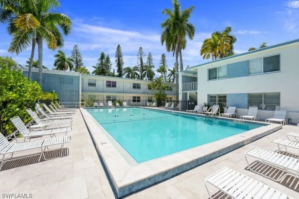 1295 Gulf Shore Boulevard S Naples FL 34102