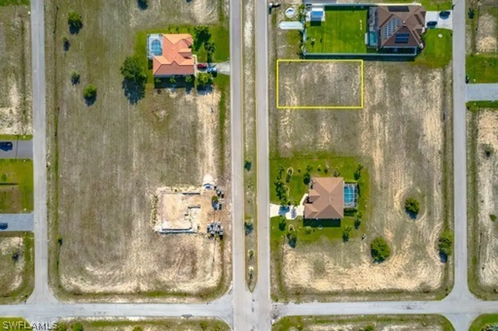 4335 Jacaranda W Cape Coral FL 33993