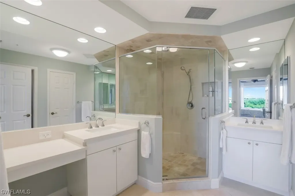 430 Cove Tower Drive Naples FL 34110