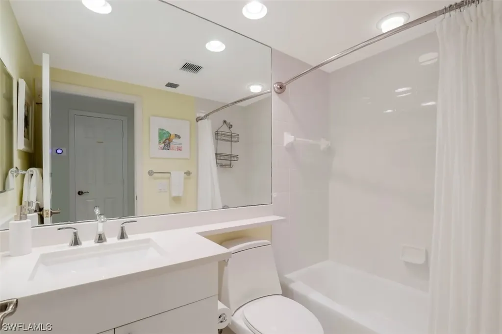 430 Cove Tower Drive Naples FL 34110