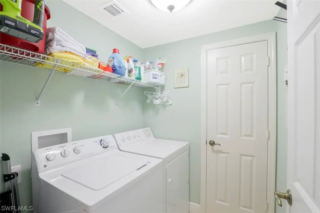 430 Cove Tower Drive Naples FL 34110