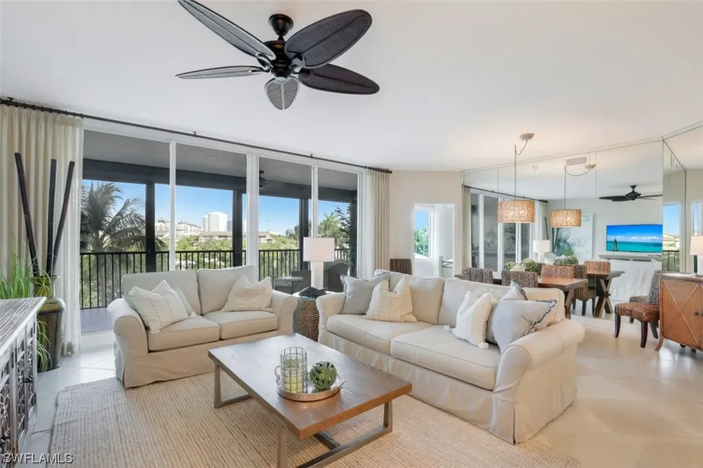 430 Cove Tower Drive Naples FL 34110