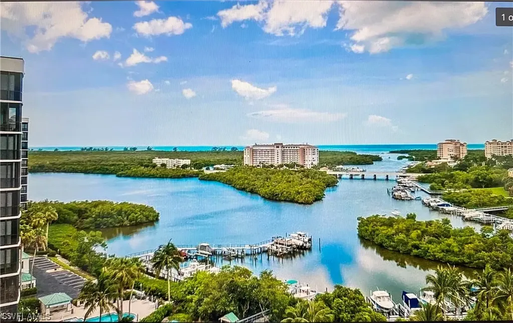 430 Cove Tower Drive Naples FL 34110