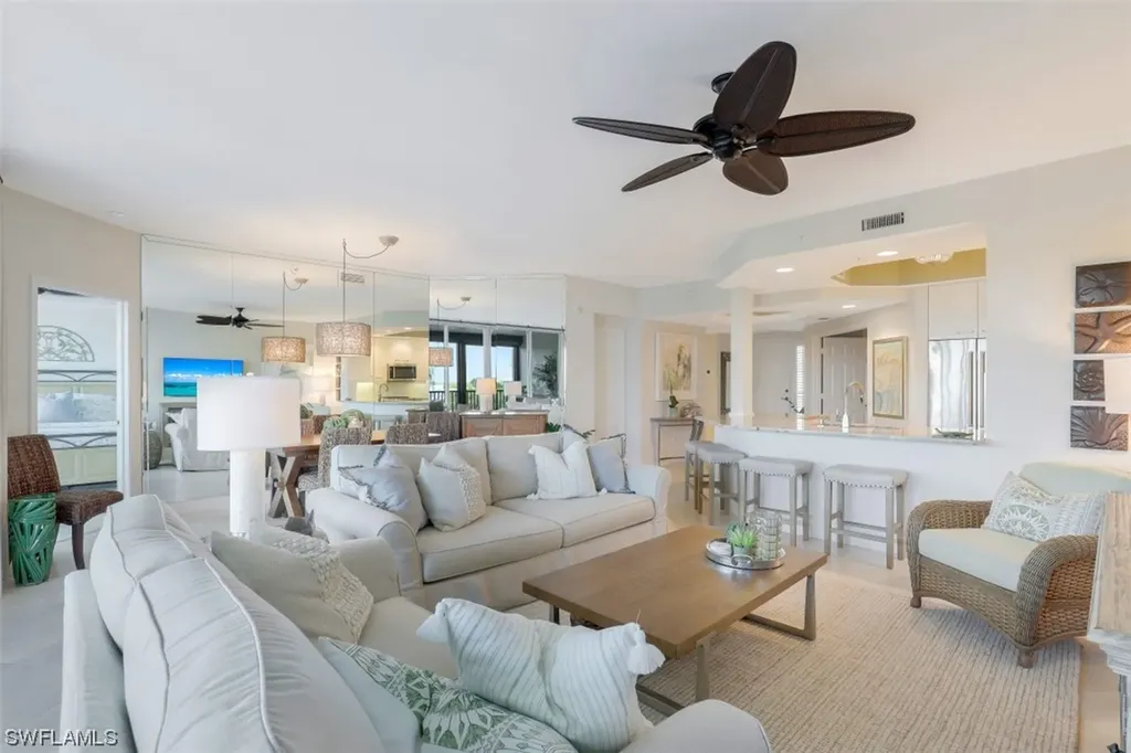 430 Cove Tower Drive Naples FL 34110