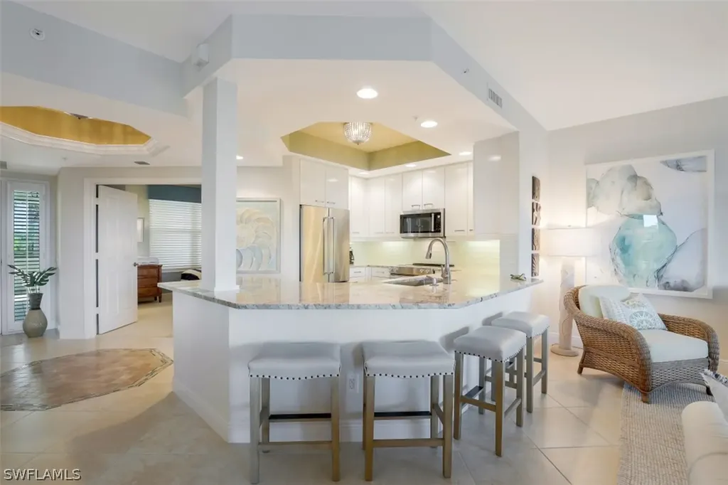 430 Cove Tower Drive Naples FL 34110