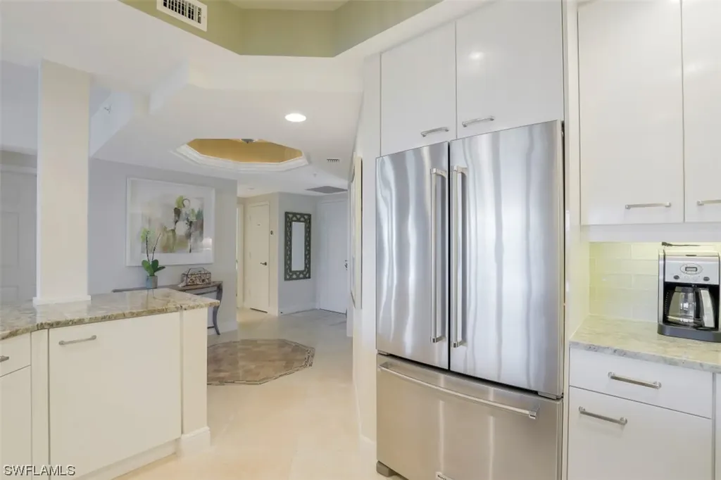 430 Cove Tower Drive Naples FL 34110