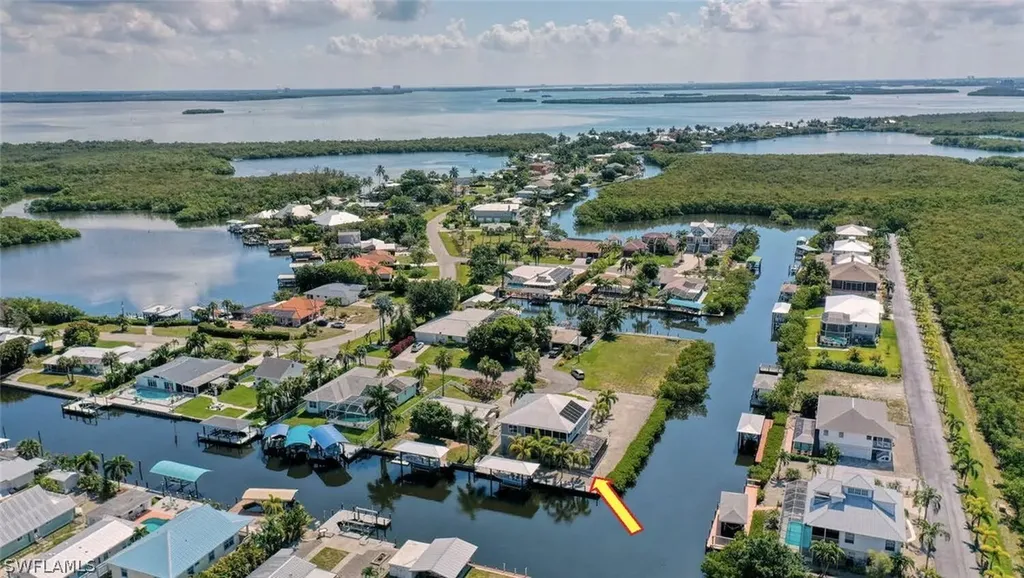 2681 Egret Court St. James City FL 33956