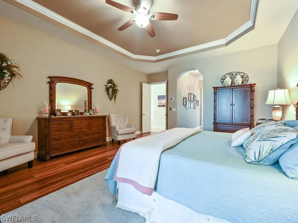 5044 Cerromar Drive Naples FL 34112