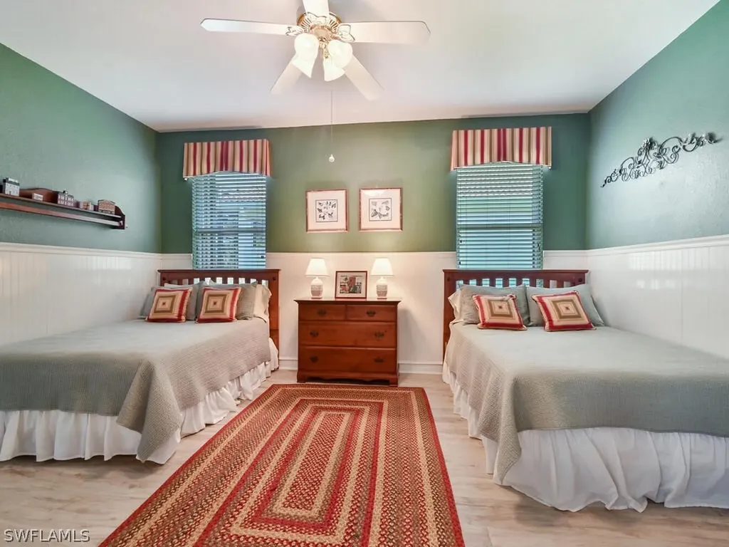 5044 Cerromar Drive Naples FL 34112