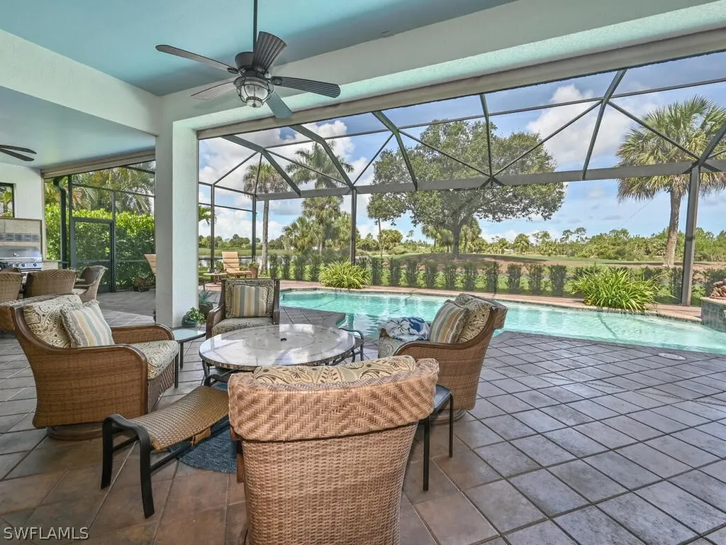 5044 Cerromar Drive Naples FL 34112