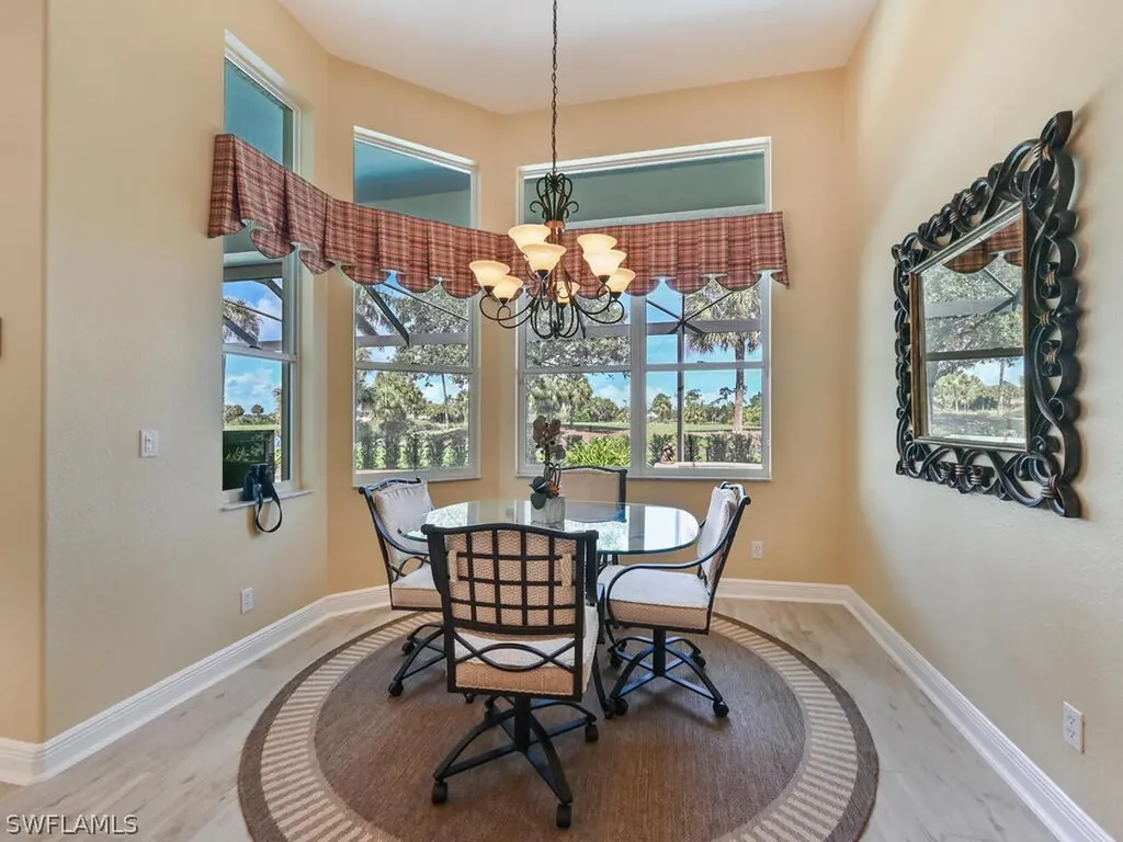 5044 Cerromar Drive Naples FL 34112