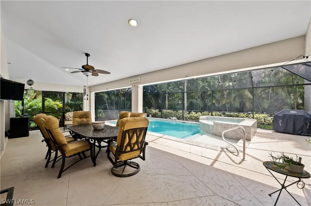 8028 San Simeon Way Naples FL 34109