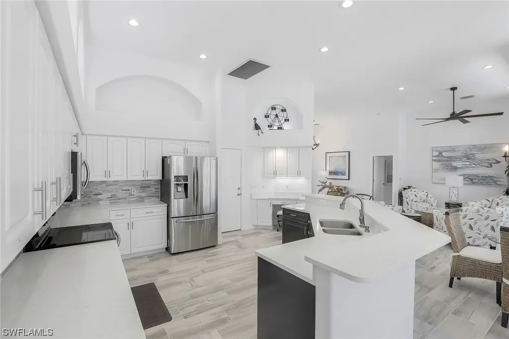 160 S Seas Court Marco Island FL 34145