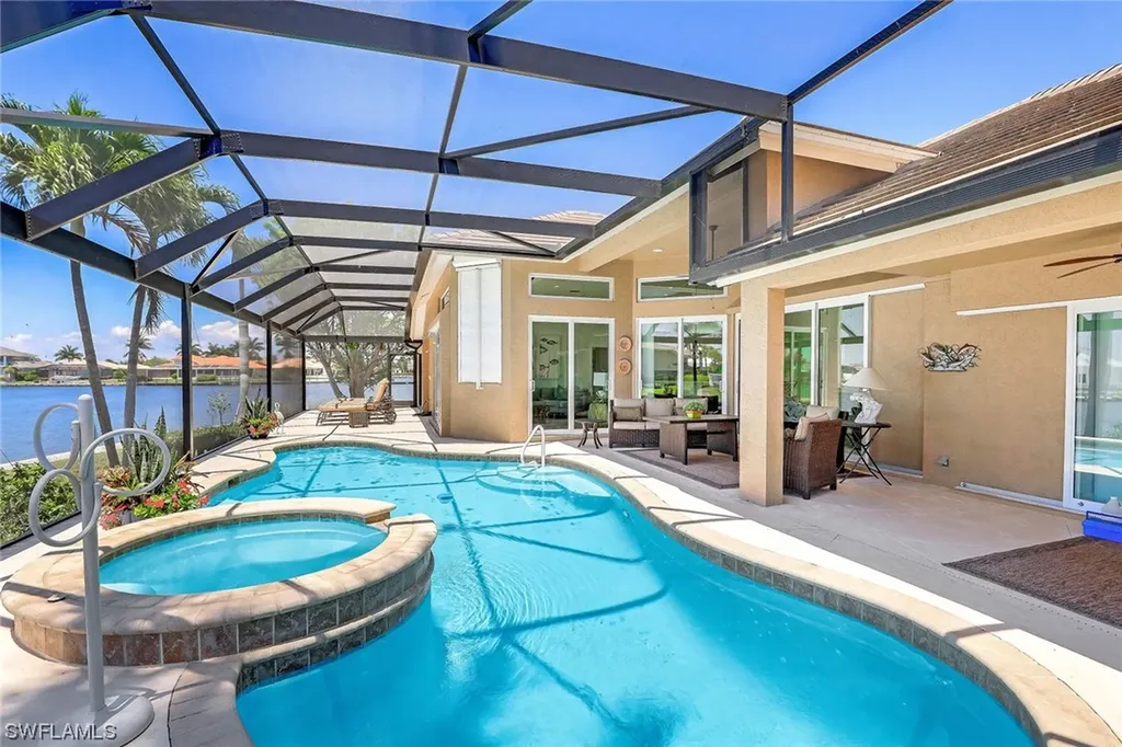 160 S Seas Court Marco Island FL 34145