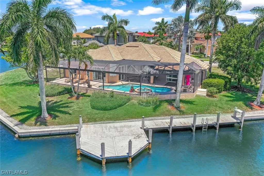 160 S Seas Court Marco Island FL 34145