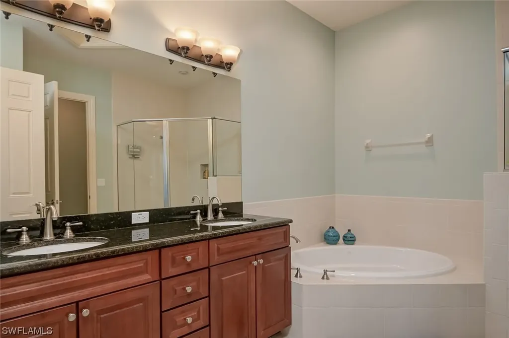 7128 Lemuria Circle Naples FL 34109