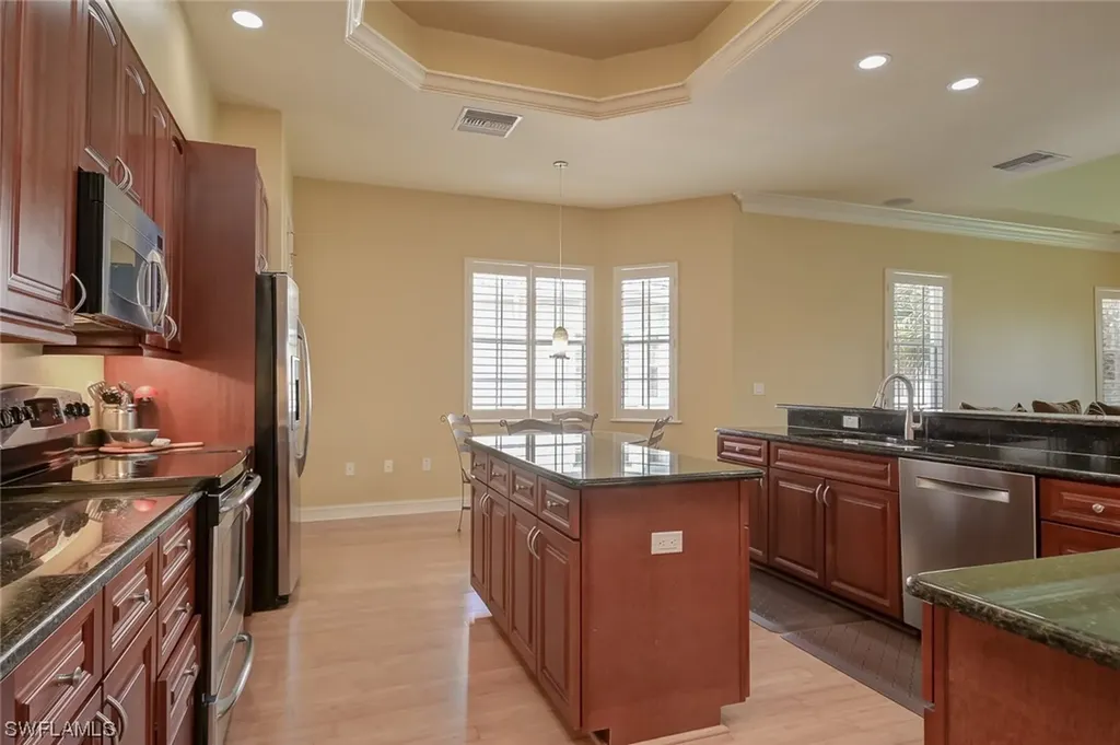 7128 Lemuria Circle Naples FL 34109