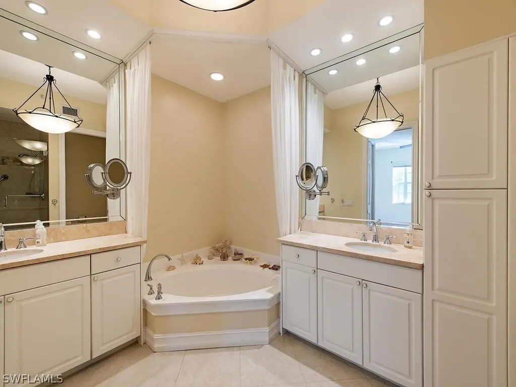 770 Bentwater Circle Naples FL 34108
