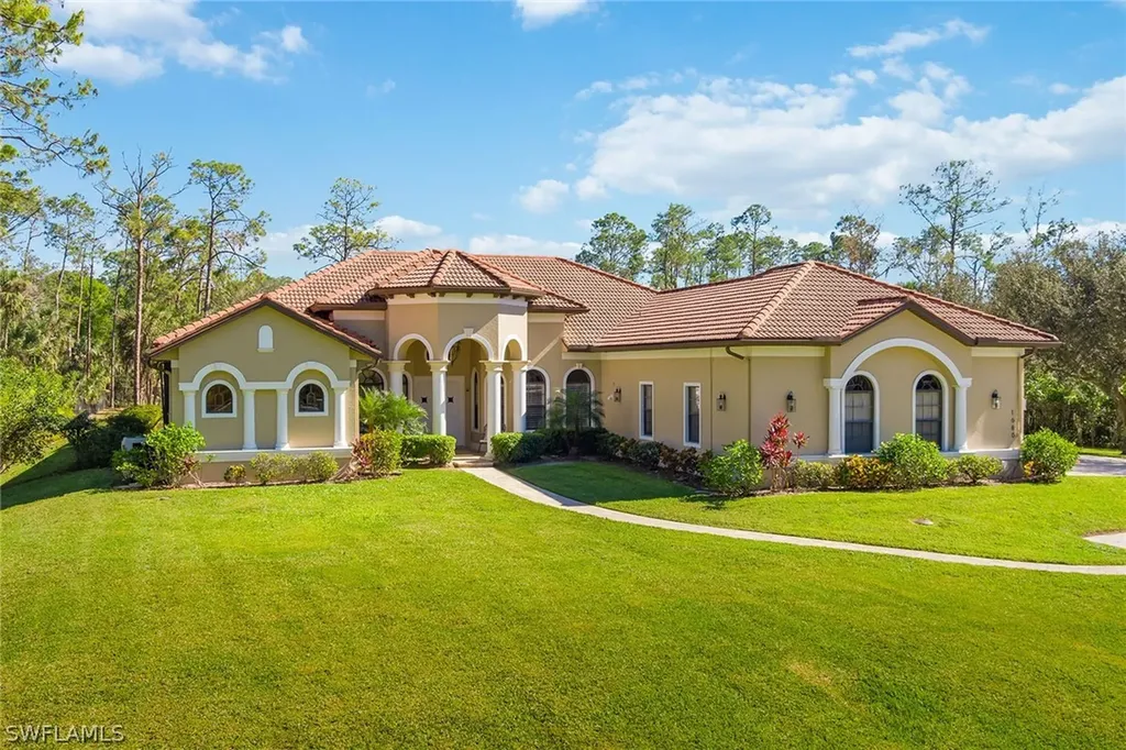 1680 Oakes Boulevard Naples FL 34119