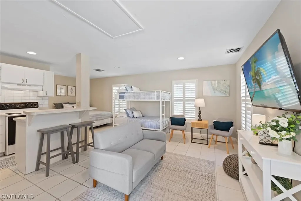 1680 Oakes Boulevard Naples FL 34119