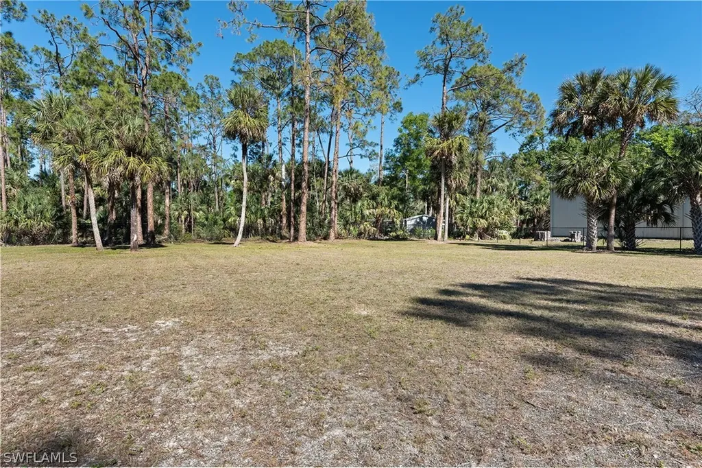 1680 Oakes Boulevard Naples FL 34119