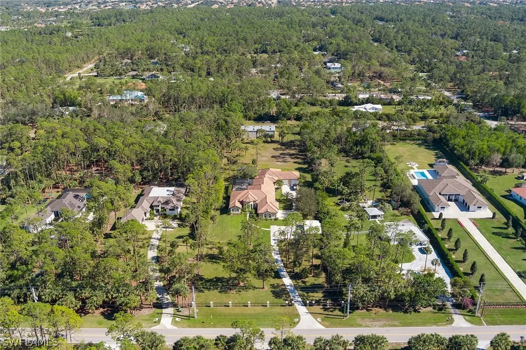 1680 Oakes Boulevard Naples FL 34119