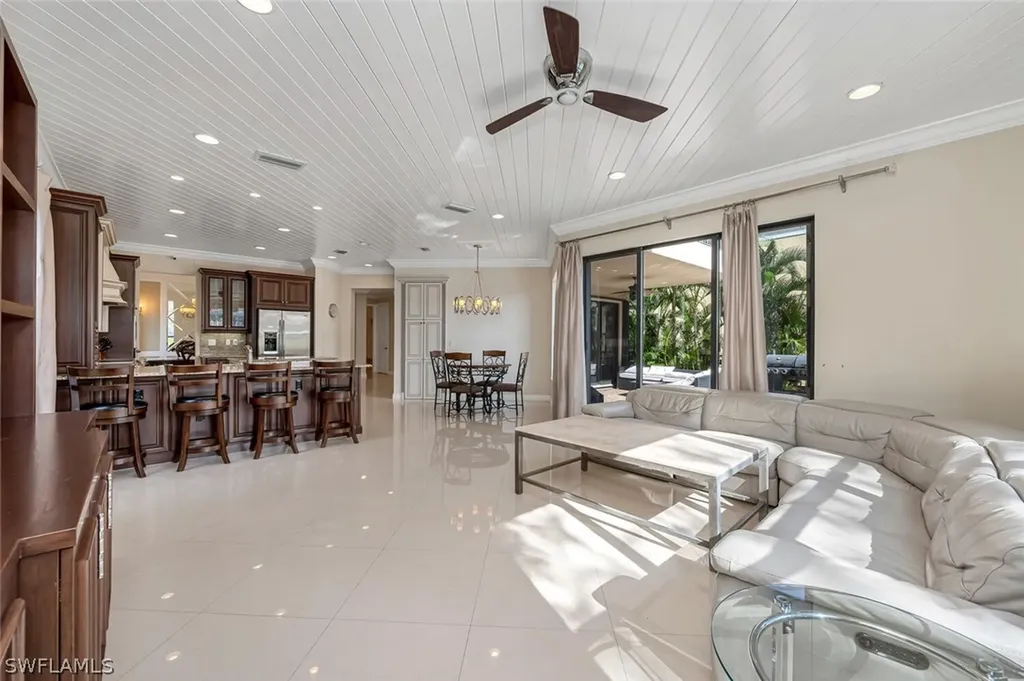 3642 Santaren Court Naples FL 34119