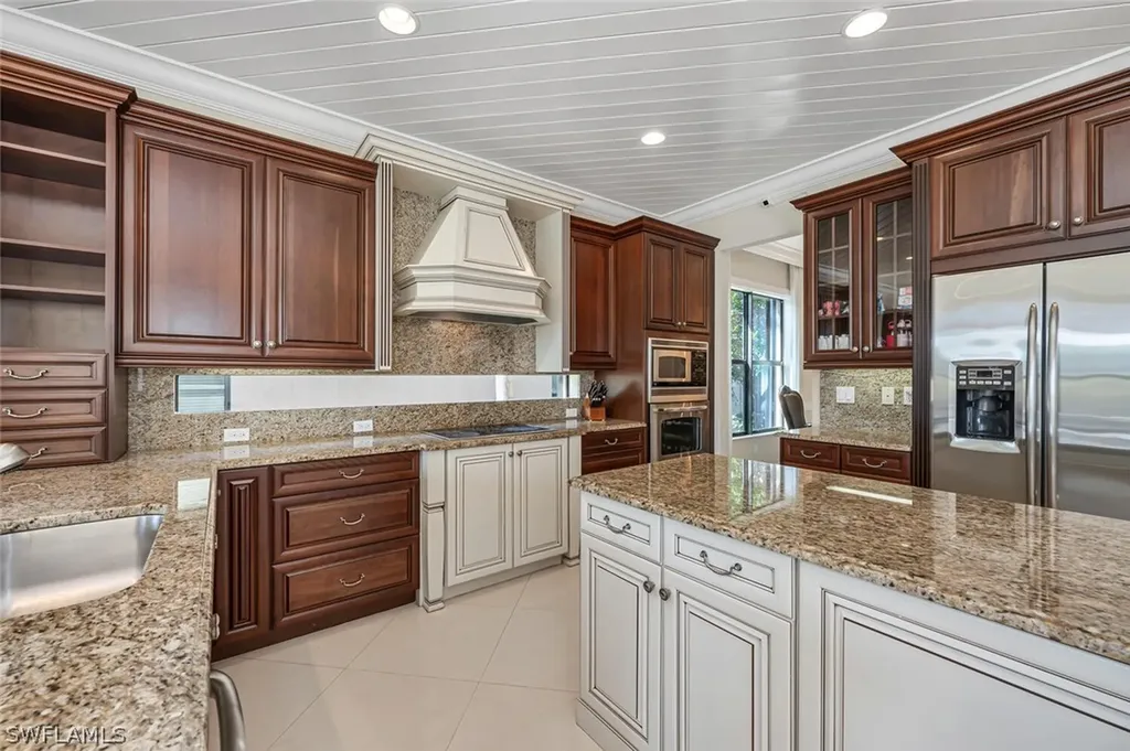 3642 Santaren Court Naples FL 34119