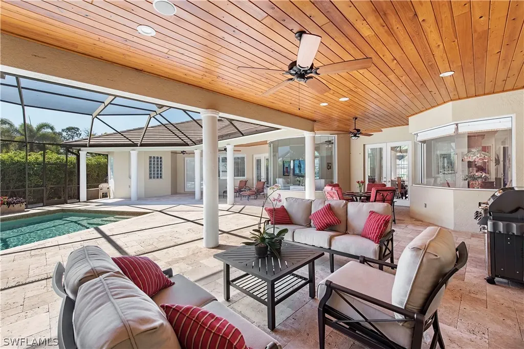 2017 Merlin Court Naples FL 34105