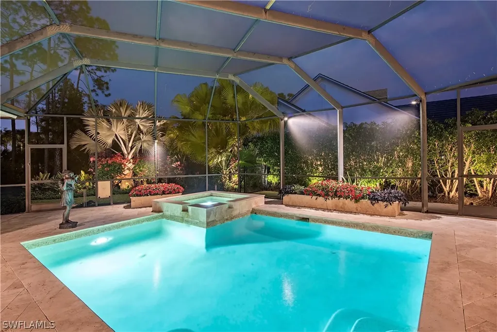 2017 Merlin Court Naples FL 34105