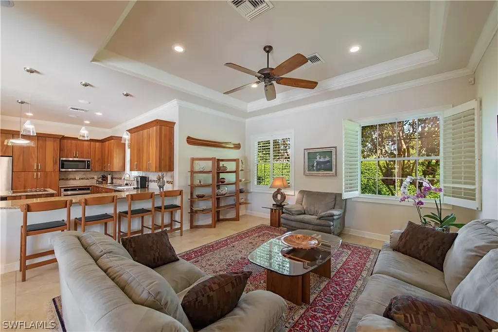 2017 Merlin Court Naples FL 34105