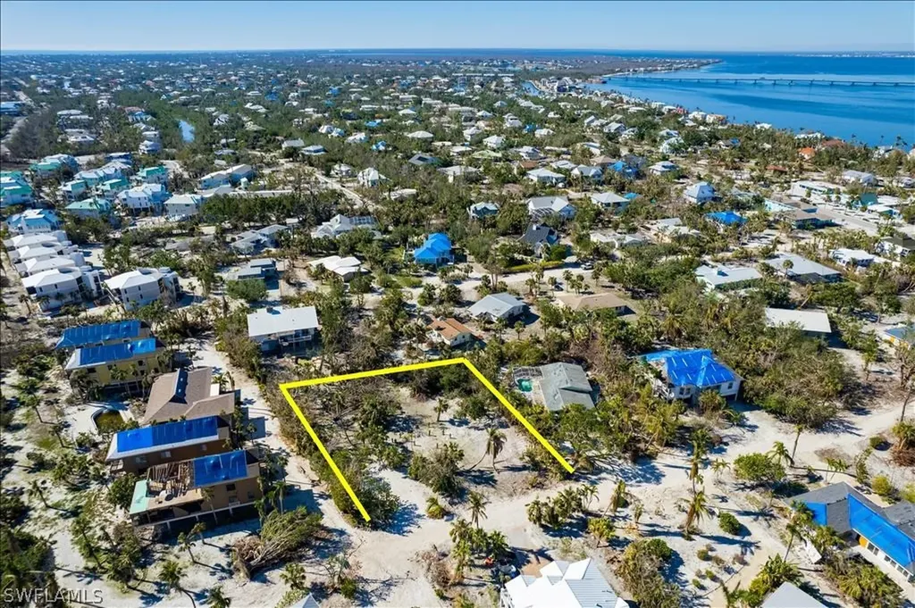 1119 Seagrape Lane Sanibel FL 33957