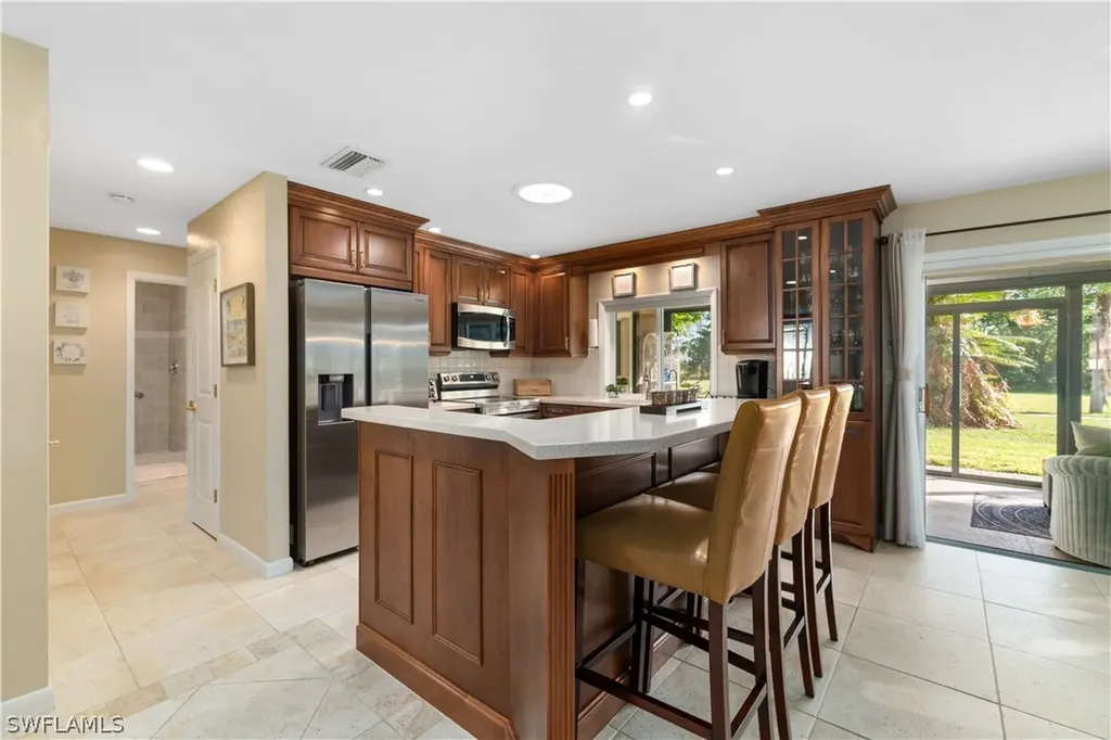 4704 Lakewood Boulevard Naples FL 34112