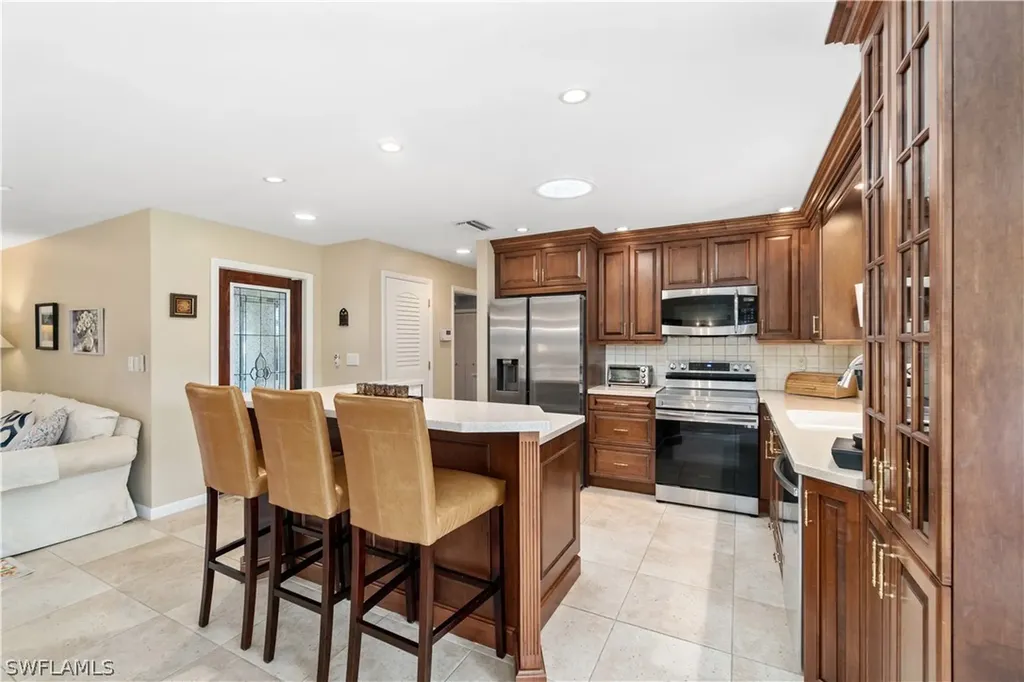 4704 Lakewood Boulevard Naples FL 34112