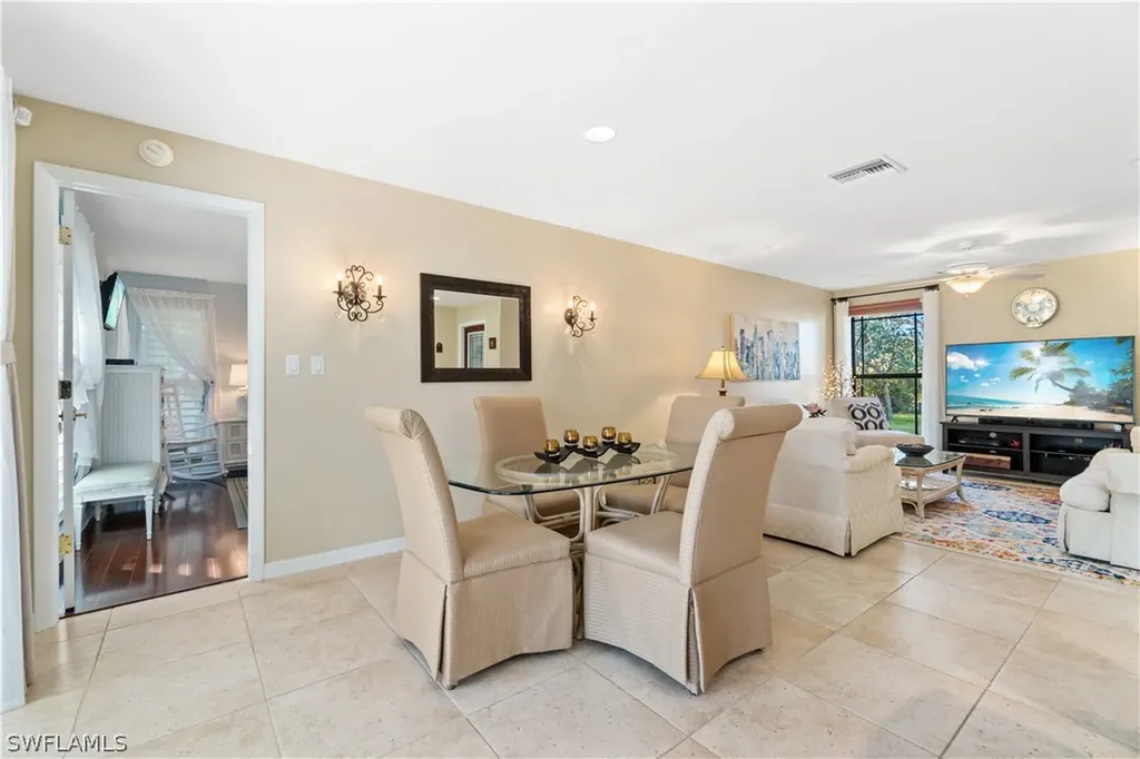 4704 Lakewood Boulevard Naples FL 34112