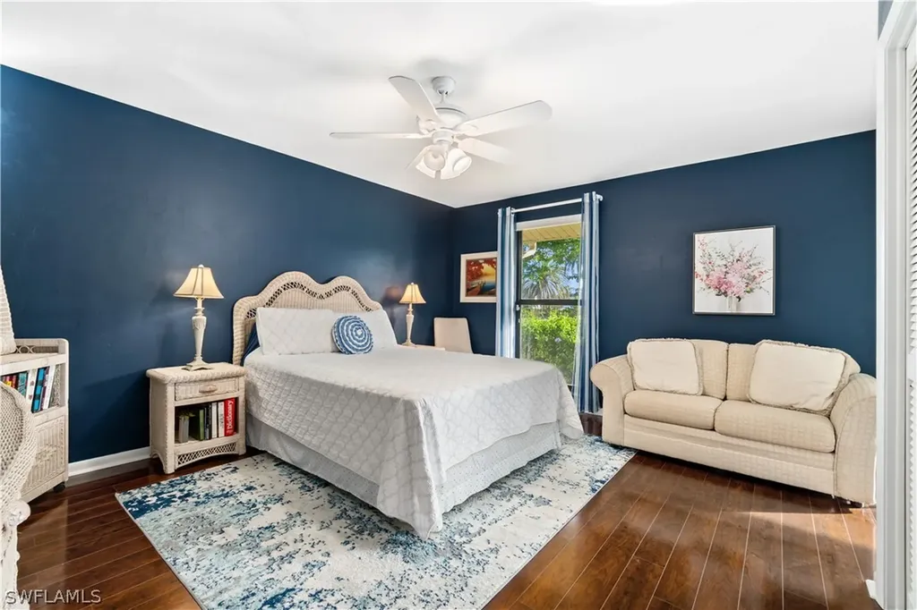 4704 Lakewood Boulevard Naples FL 34112