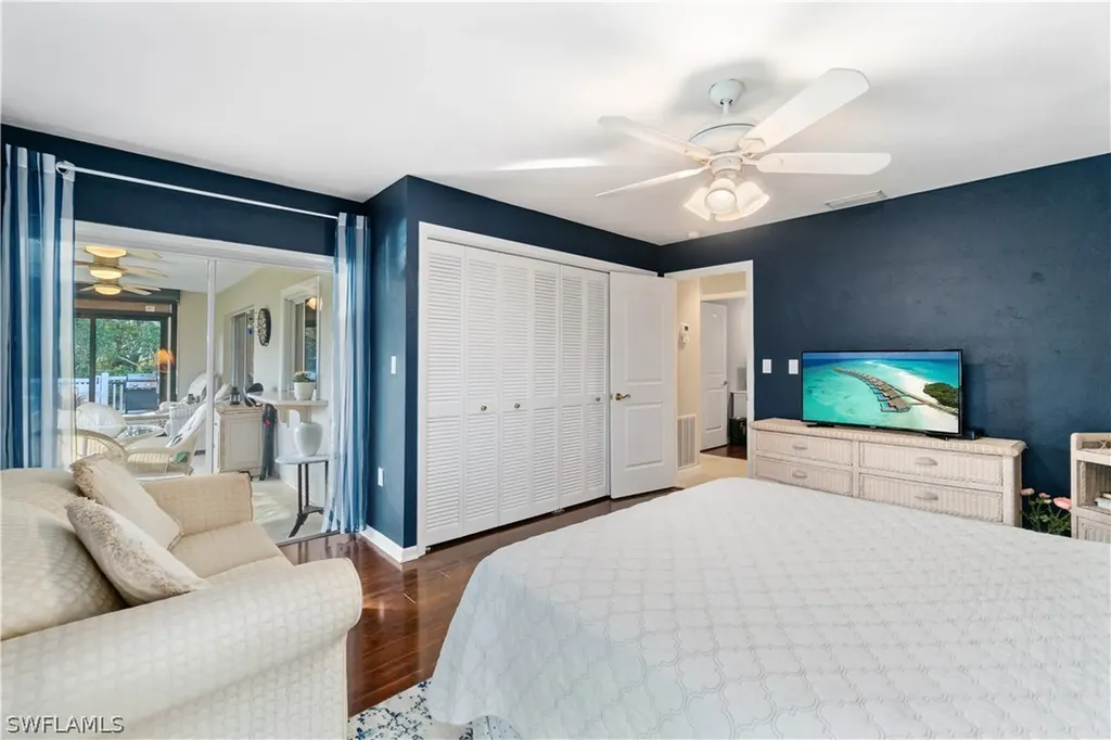 4704 Lakewood Boulevard Naples FL 34112
