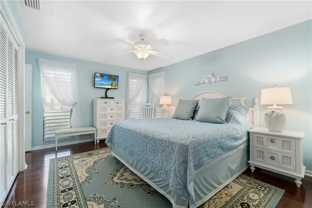 4704 Lakewood Boulevard Naples FL 34112