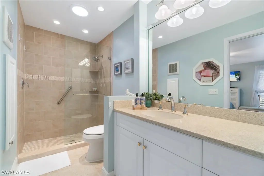 4704 Lakewood Boulevard Naples FL 34112