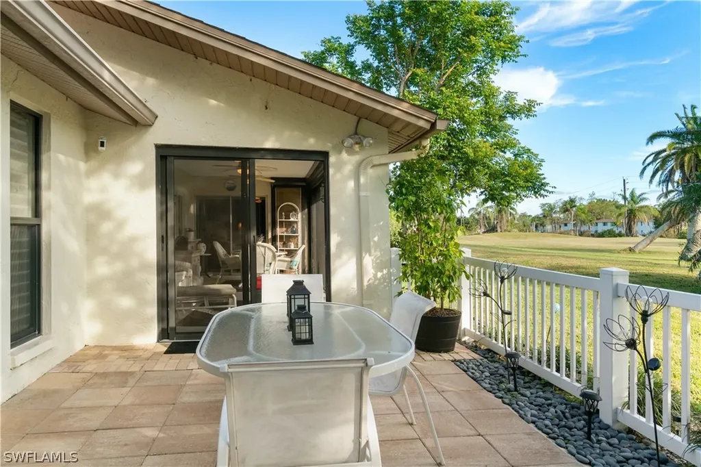4704 Lakewood Boulevard Naples FL 34112