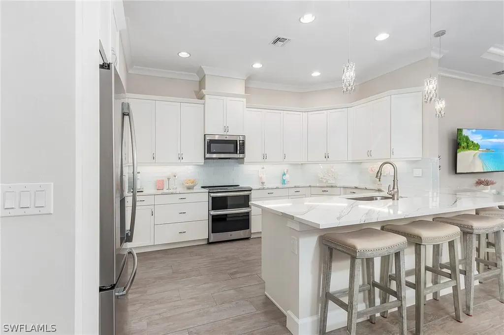 5701 Highbourne Drive Naples FL 34113