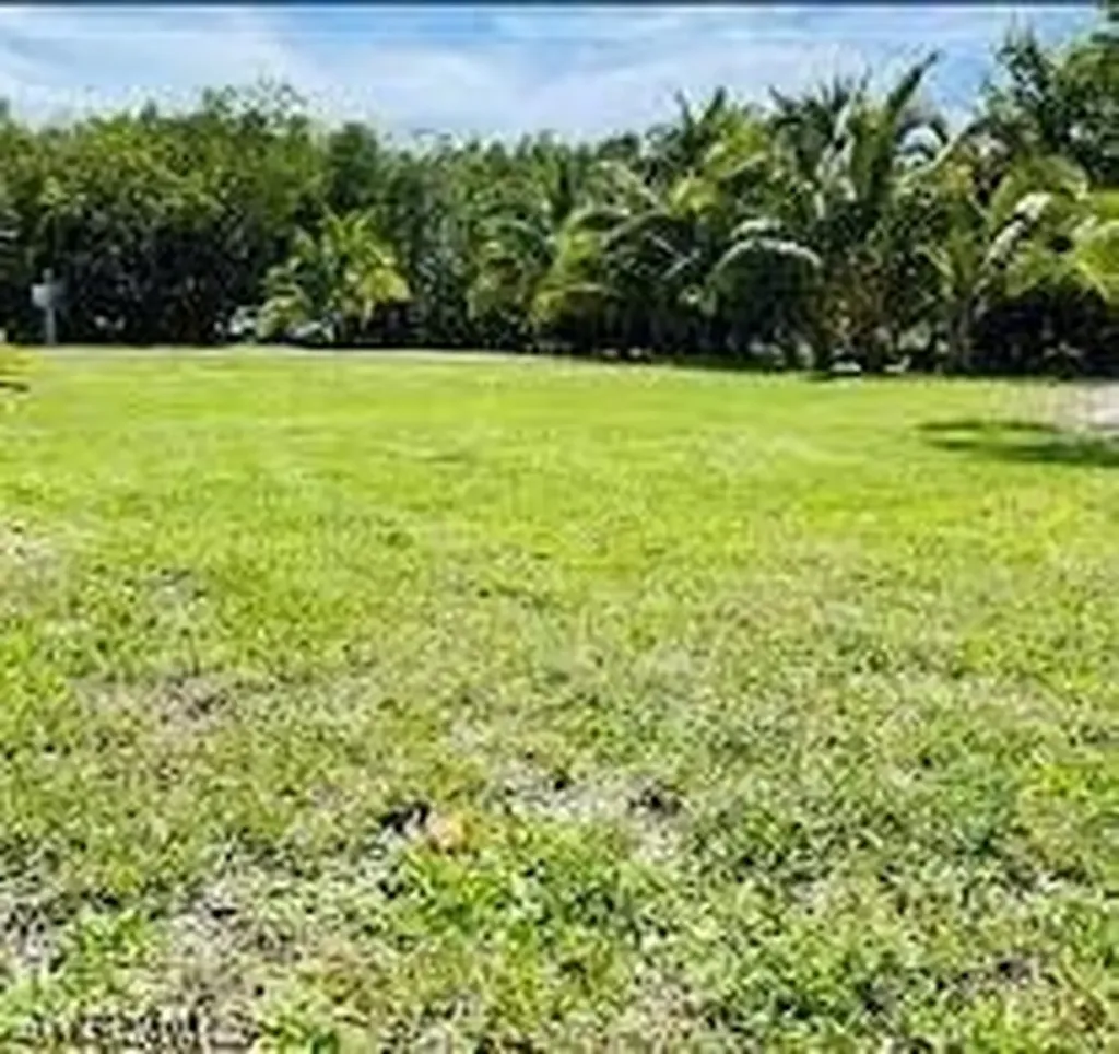 1028 Bayview Drive Sanibel FL 33957