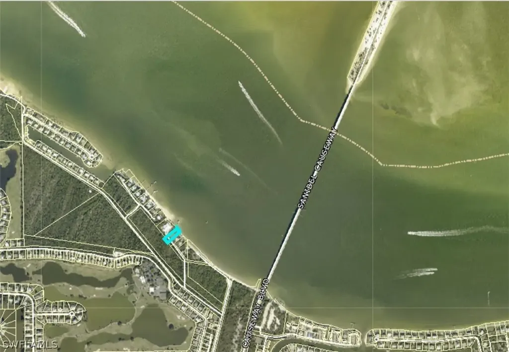 1028 Bayview Drive Sanibel FL 33957