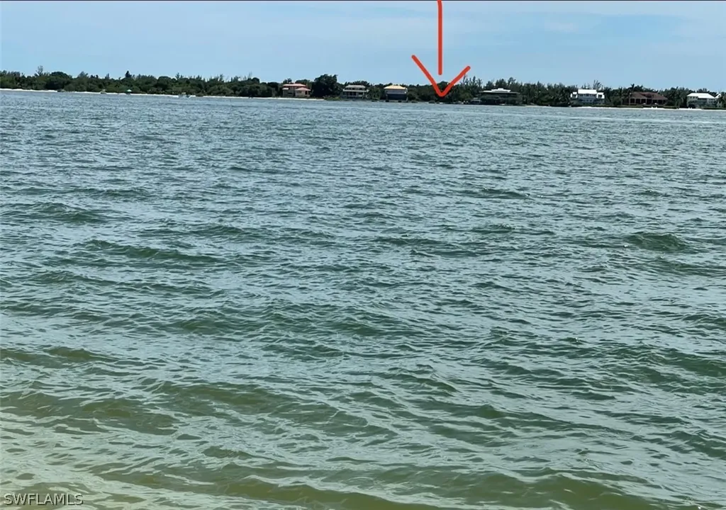 1028 Bayview Drive Sanibel FL 33957