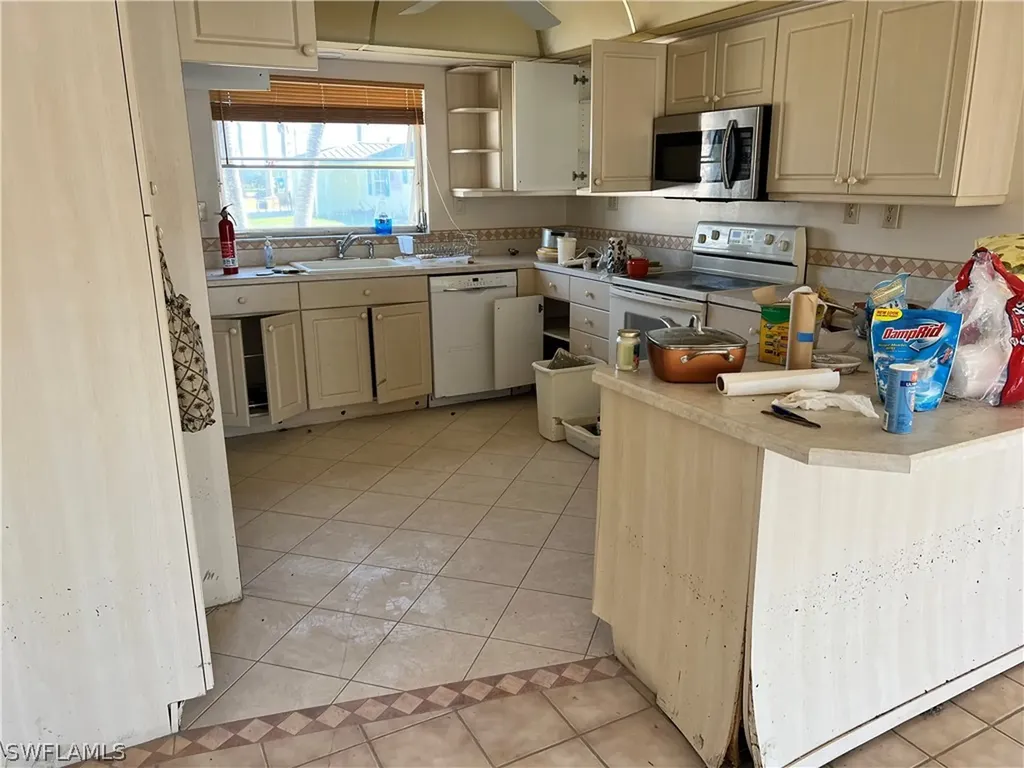 2191 Banana Street St. James City FL 33956