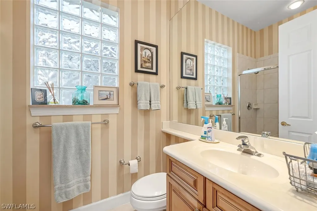 1443 Via Portofino Naples FL 34108