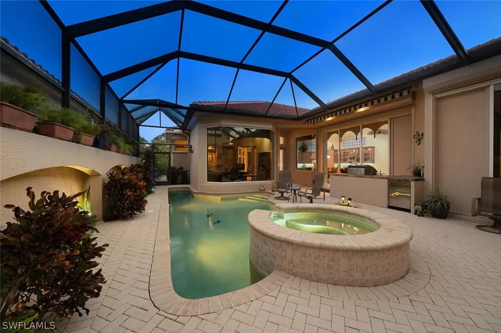 1443 Via Portofino Naples FL 34108