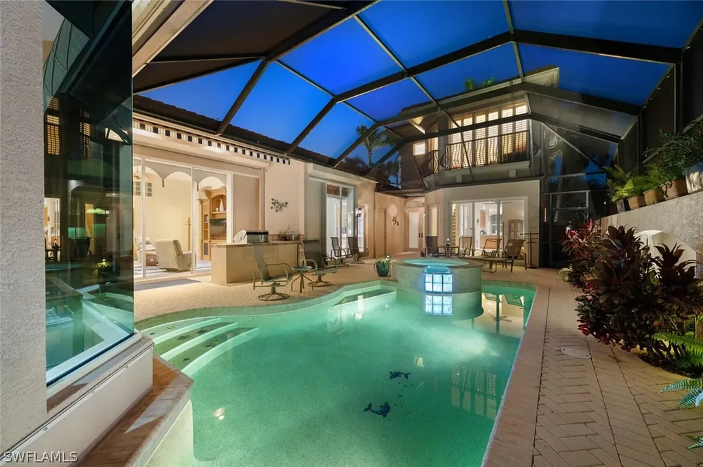 1443 Via Portofino Naples FL 34108